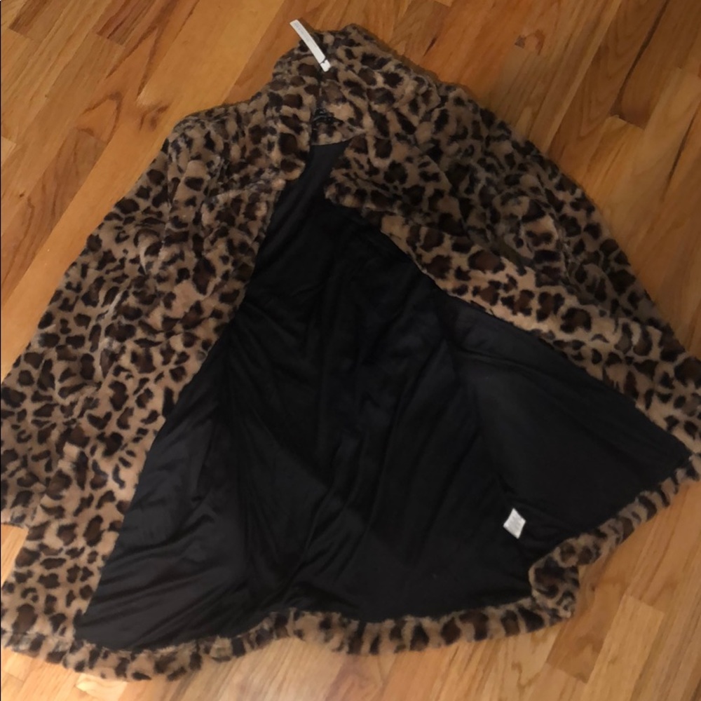 Leopard Print Notch Color Faux Fur Coat - Picture 7 of 8